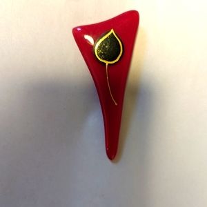 NWOT - Brooch Red and Black w/Gold outline - 4" overall length